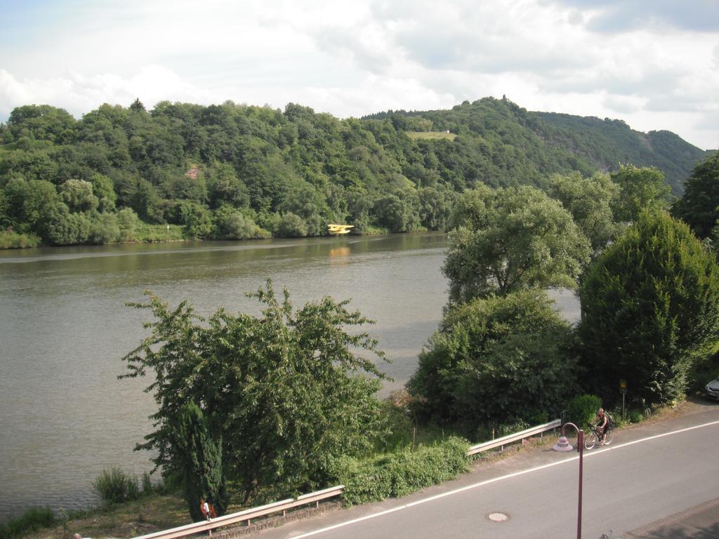 Apartmán Der Weinladen Kröv Exteriér fotografie